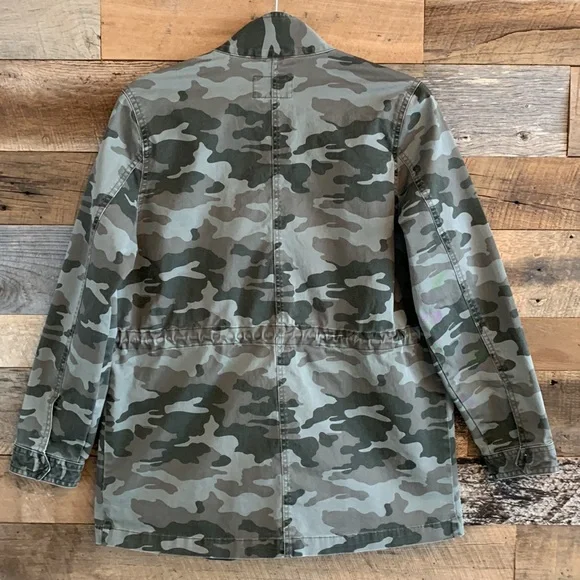 Universal Thread Camouflage Jacket - Picture 2 of 15